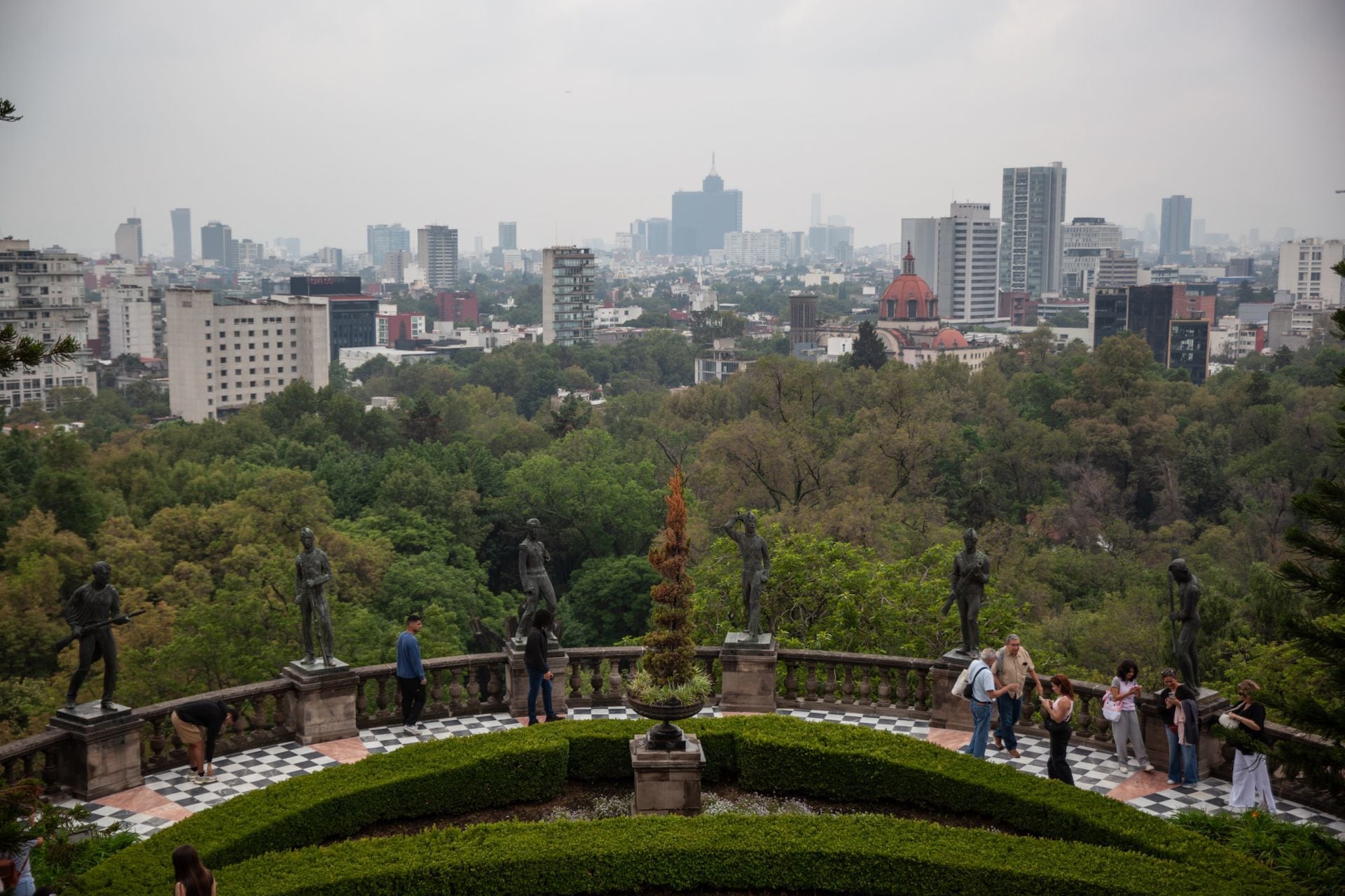Bosque de Chapultepec: Alertan a familias por presencia de personas violentas cerca de Aztlán Parque Urbano