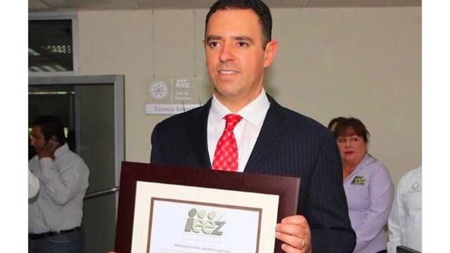 Alejandro Tello. Constancia.