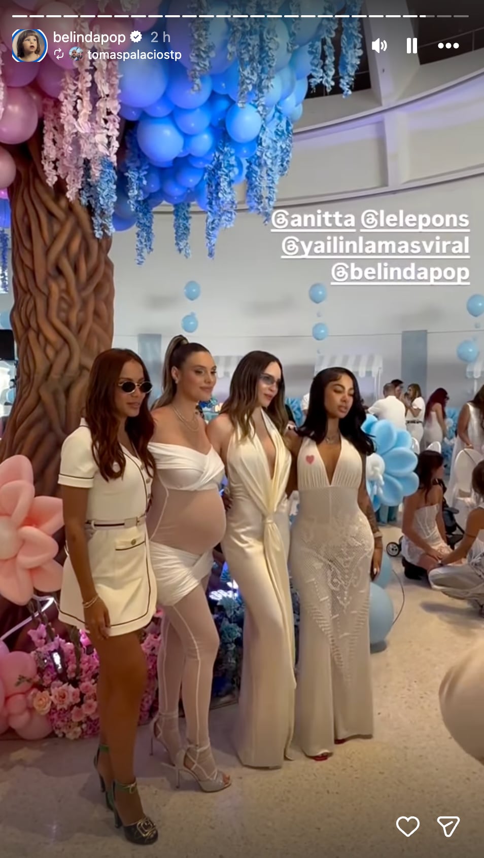 Belinda en la fiesta de la bebé de Lele Pons