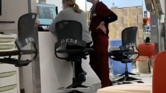 Doctores son captados buscando tutoriales