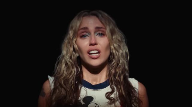 ¿Qué dice “Used to be young” en español? Letra de la nueva canción de Miley Cyrus donde llora