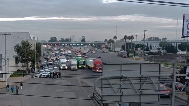 Bloqueo en la caseta de Tepotzotlán sobre la autopista México- Querétaro