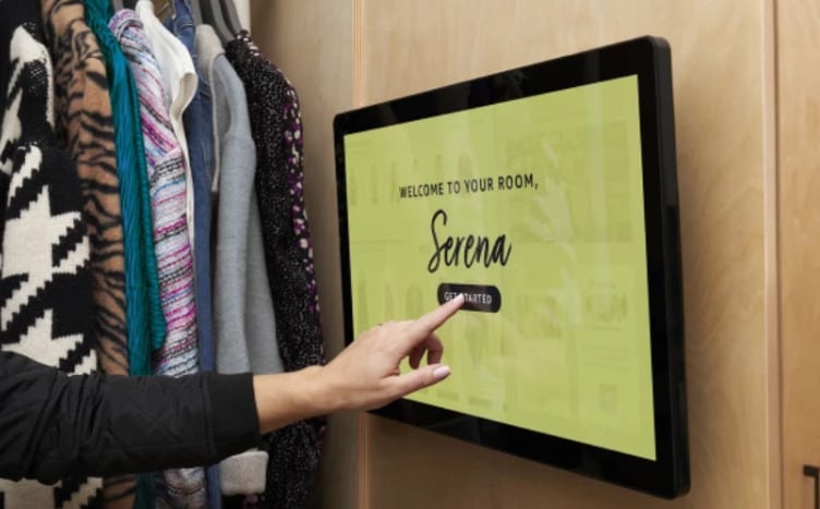 Amazon abrirá su primera tienda de ropa este año