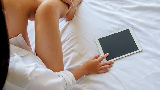 Pornhub revela que casi la mitad de consumidores de porno gay son mujeres