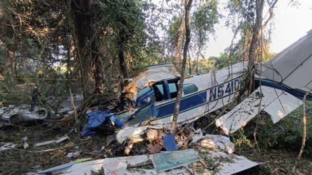 Una avioneta se desplomó en Puerto Vallarta, hay 2 heridos