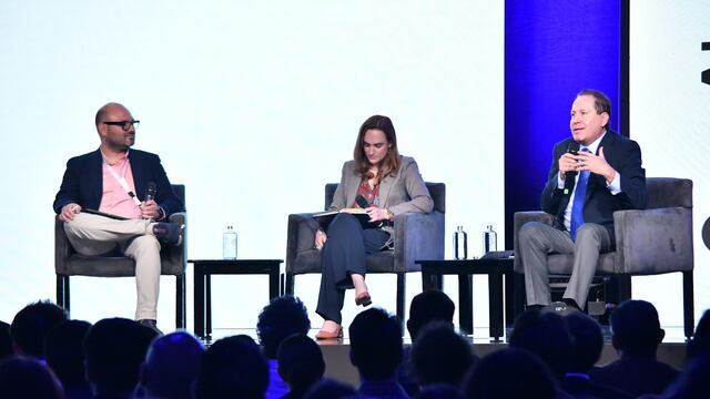 Eruviel Ávila presentará reforma para integrar IA en la educación básica