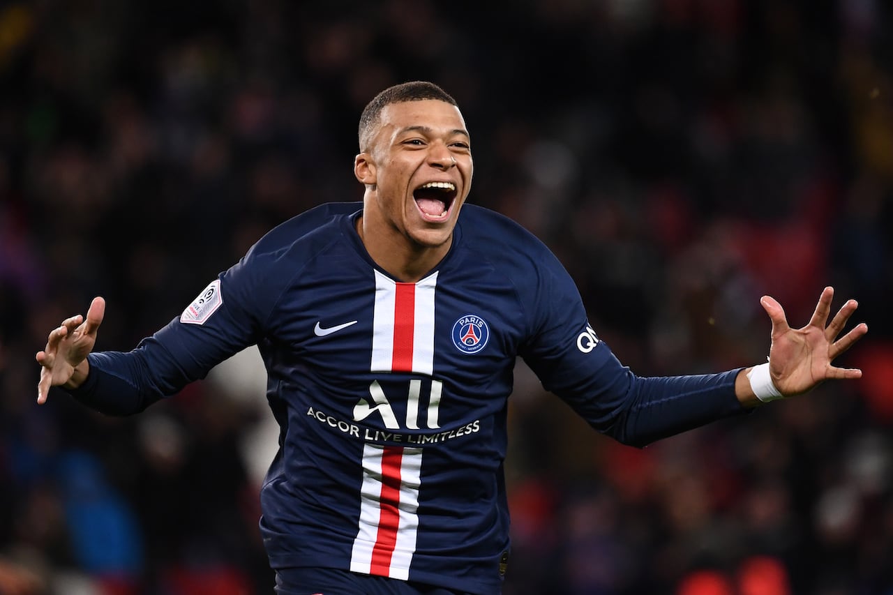 Mbappé celebra un gol con el PSG