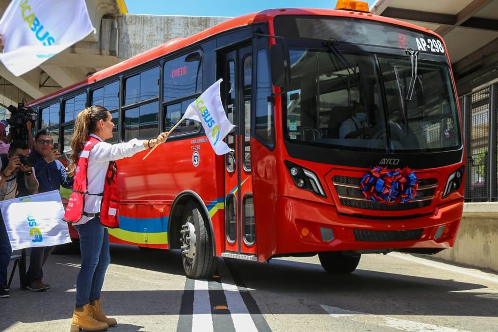 Guerrero: Evelyn Salgado da banderazo a las nuevas 25 unidades al SIT Acabús