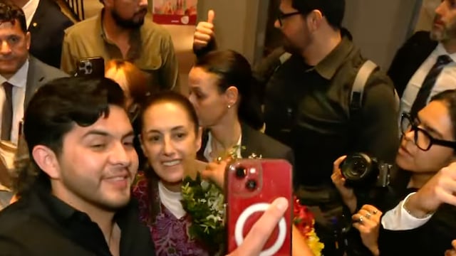 Claudia Sheinbaum llega a Barcelona y simpatizantes la reciben en su hotel