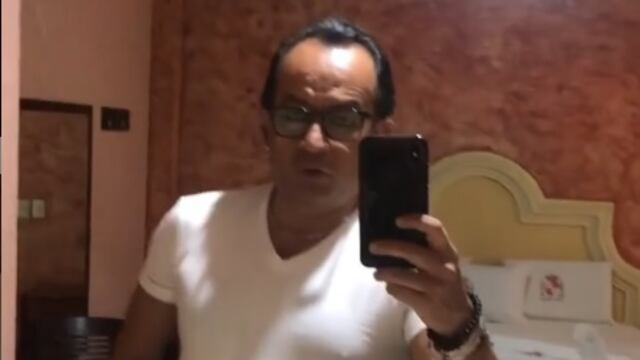 Germán Ortega posa en sexy tanga