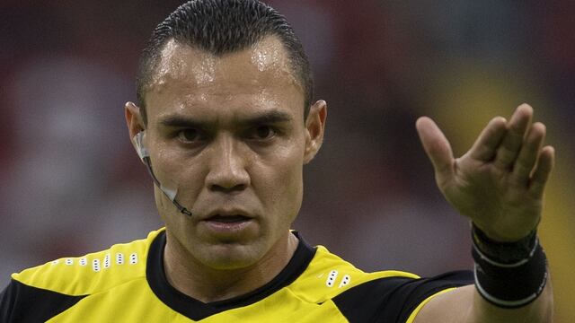 Marco Antonio Ortíz, árbitro del Atlas FC vs Club Chivas