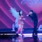 VIDEO: Peso Pluma aparece de sorpresa en concierto de Kali Uchis para cantar Igual que un ángel en vivo