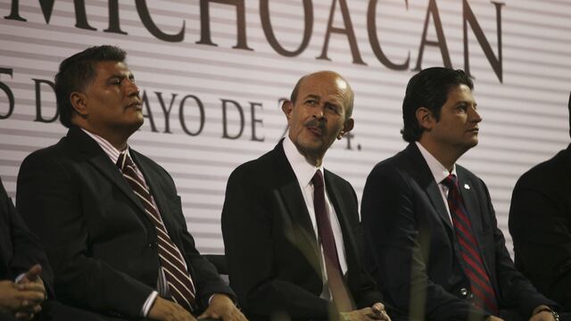 Acude Fausto Vallejo a la PGR