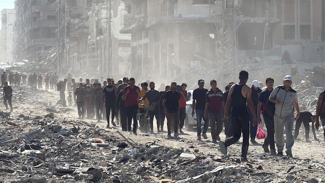 Miles de palestinos regresan a Gaza tras acuerdo de paz