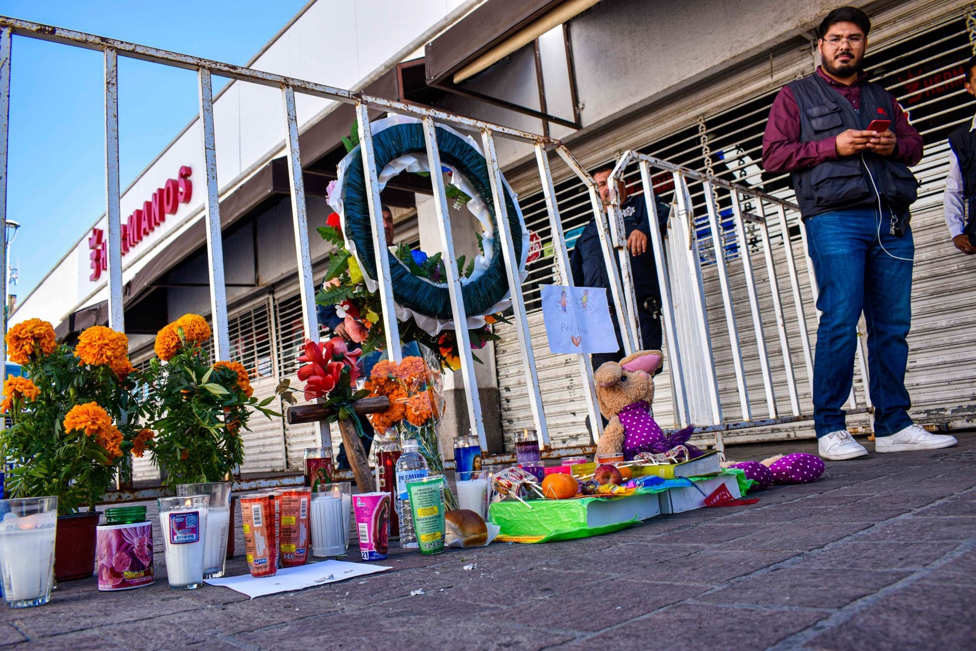 Víctimas de explosión en tienda Waldo's de Hermosillo