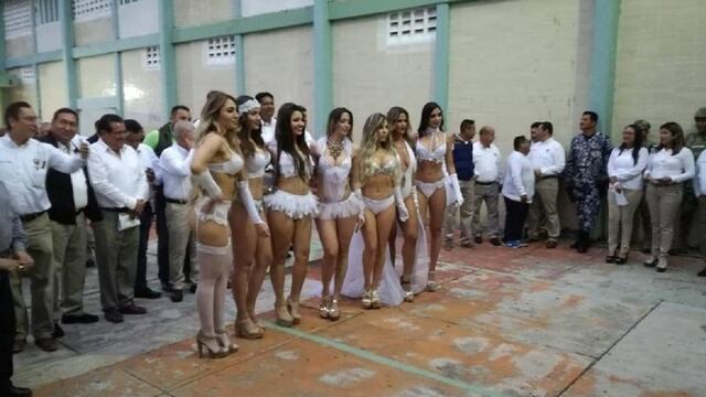 Edecanes en festejo
