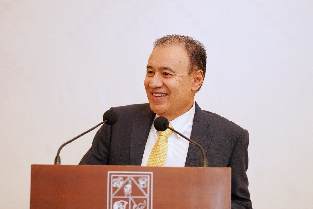 Alfonso Durazo presenta Ley del Notariado