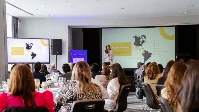 Aumenta la contratación de seguros por parte de mujeres