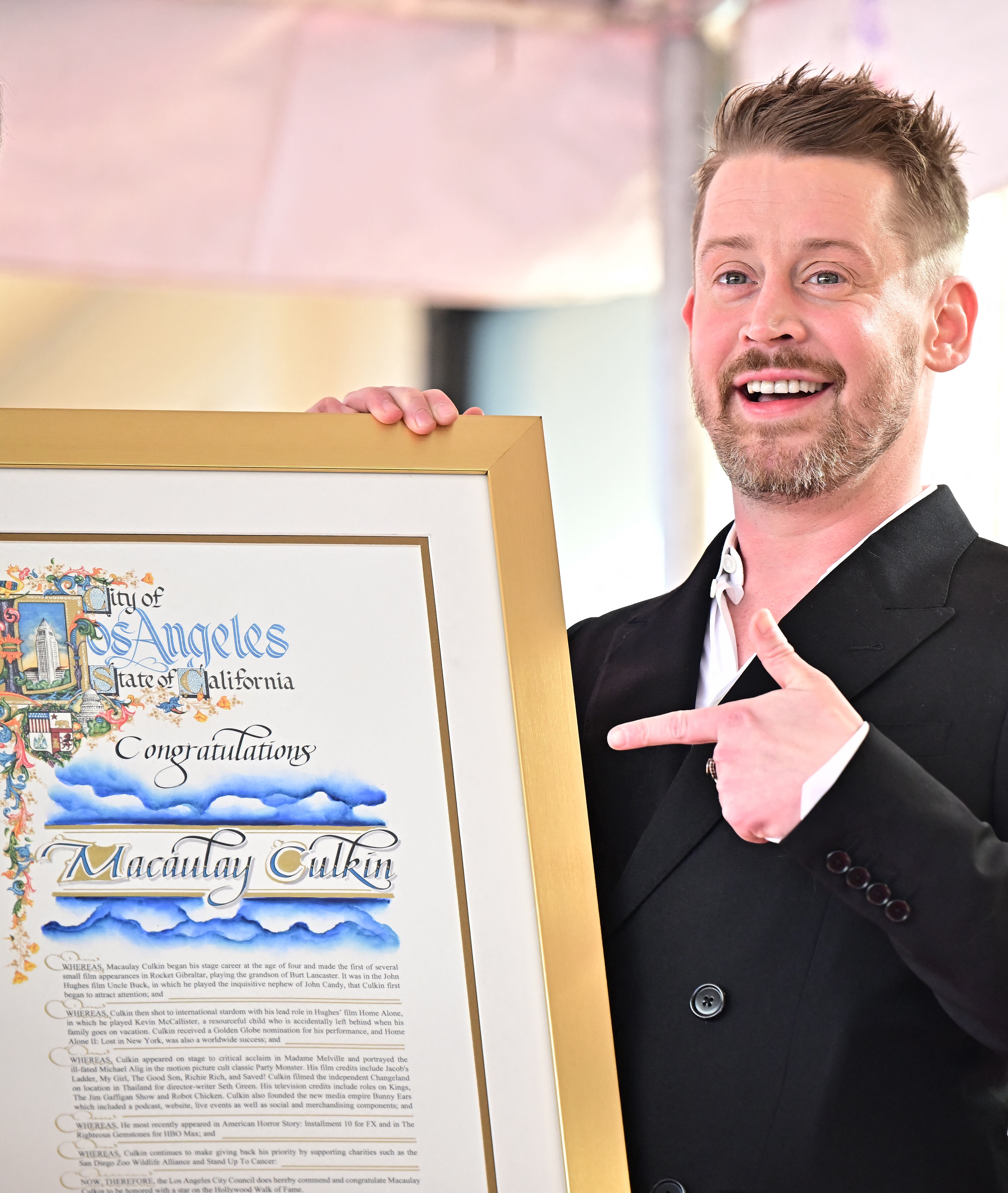 ¿Quién es Macaulay Culkin? La estrella infantil de los 90 que apenas recibió su estrella en el Paseo de la Fama