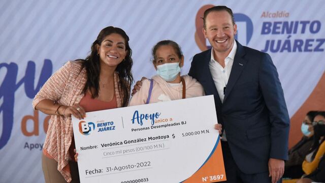 Santiago Taboada entrega Seguro de Desempleo a  200 vecinos de la Benito Juárez