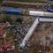 ¿Qué pasó en Grecia? Reportan 36 muertos por choque de trenes; sigue el rescate de pasajeros