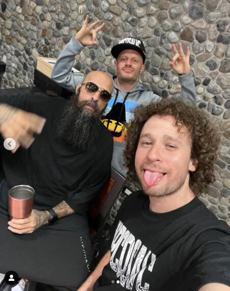 Luisito Comunica visita a Babo.