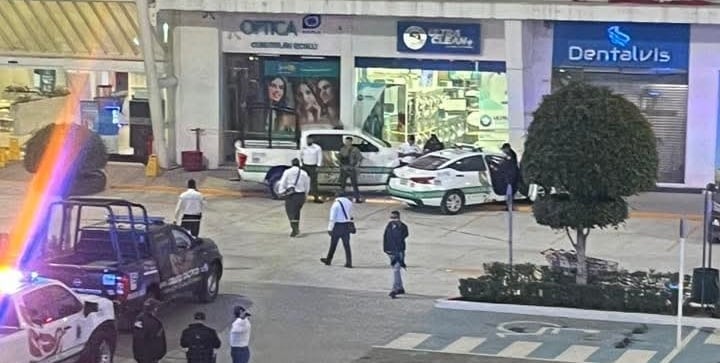 Balacera en Plaza Arkana de Cuautitlán Izcalli deja un muerto dentro de una lavandería