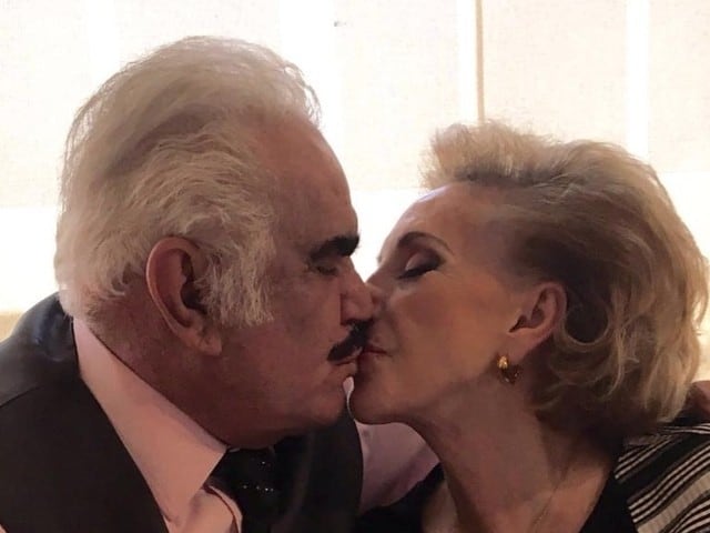 Vicente Fernández y doña Cuquita.