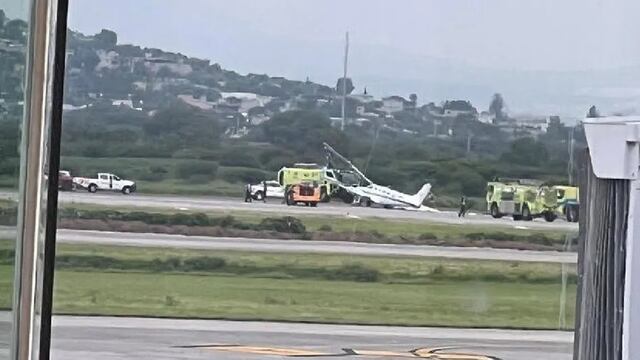 Reportan incidente de avioneta en aeropuerto de Querétaro.