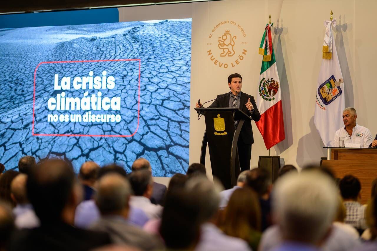 Samuel García hace un llamado para un pacto social por el cuidado del agua en Nuevo León