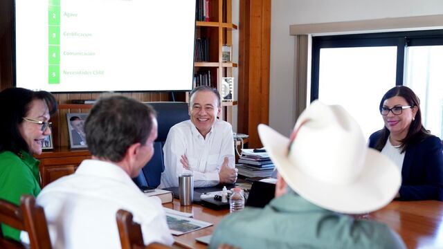 Alfonso Durazo supervisa certificación de Bacanora