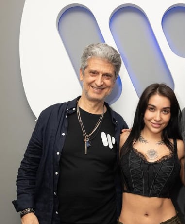 María Becerra junto a su ex mánager Jóse Levy