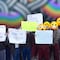 Alumnos de secundaria de Durango contra la homofobia: Protestan por despido de su maestro