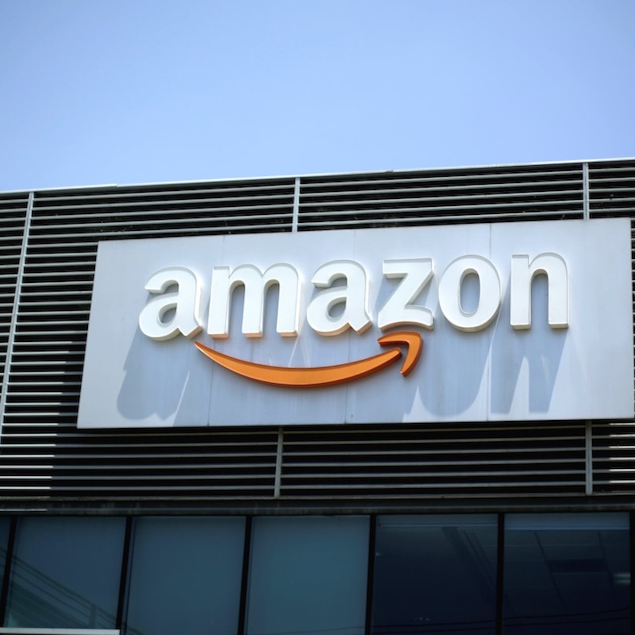 Fallas en AWS ponen en alerta a usuarios de Amazon por interrupciones