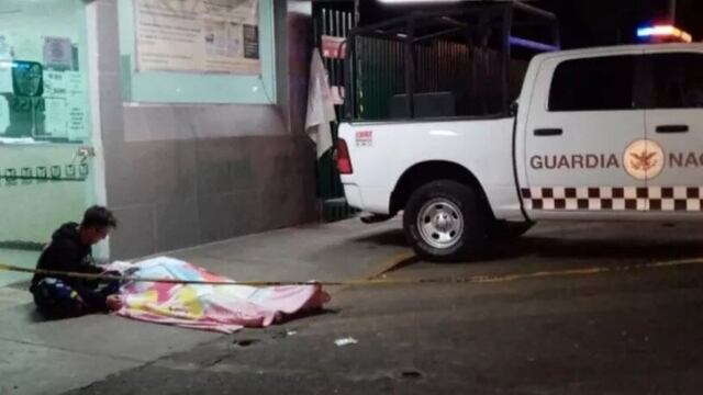 Hombre muerto en puerta del IMSS