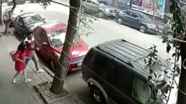 Pareja se salva de derrumbe por fuertes vientos