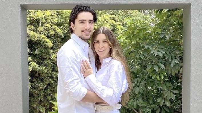Alex Fernández vuelve a posponer su boda religiosa con Alexia Hernández