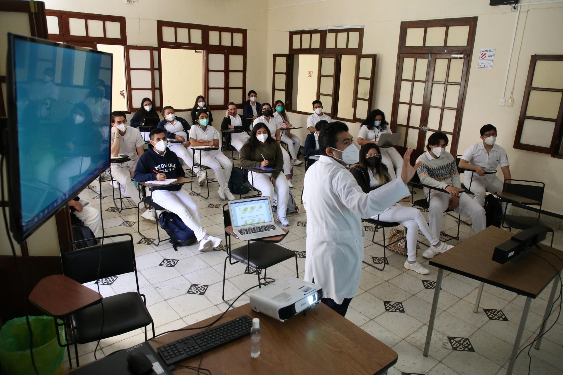 Regreso a clases presenciales en educación superior