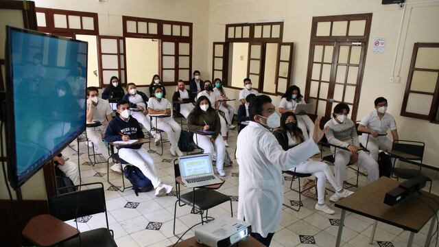 Regreso a clases presenciales en educación superior