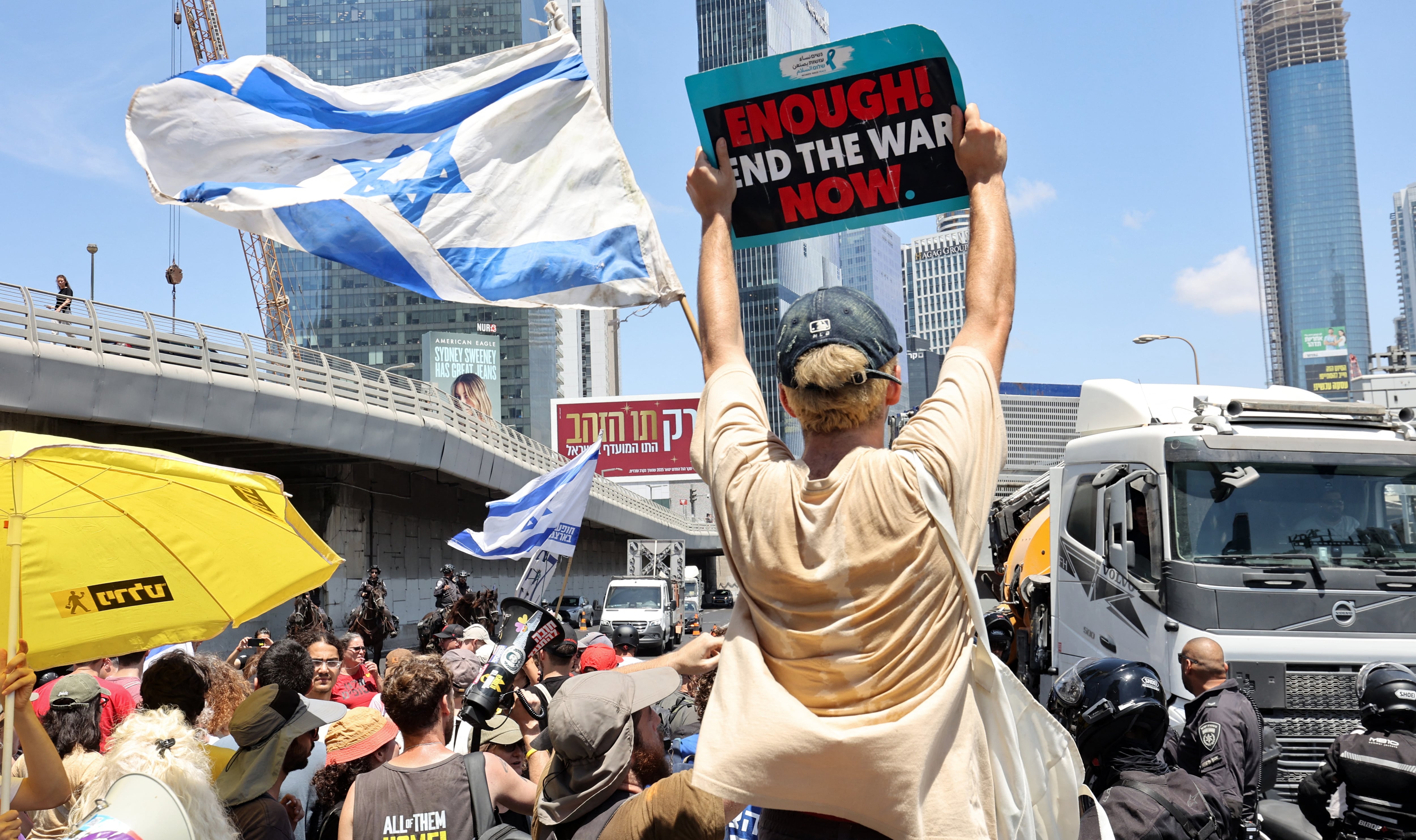Miles de israelíes inician huelga nacional para exigir fin de la guerra en Gaza y liberar rehenes