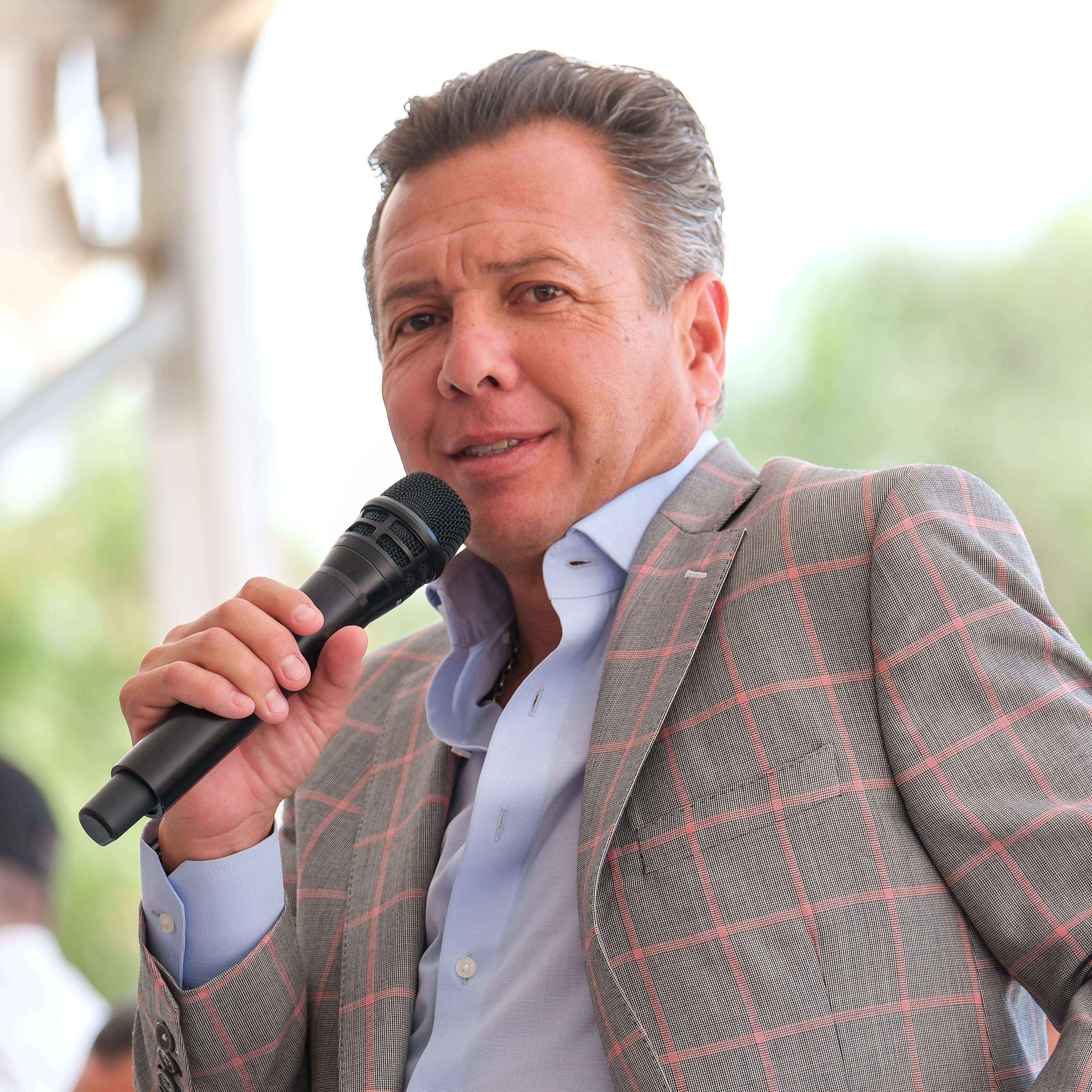 Pablo Lemus es operado de apendicitis aguda; permanecerá en reposo unos días