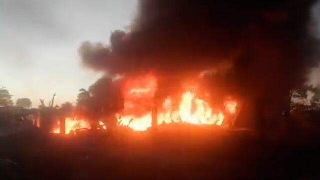 Captura de video de explosión de la toma clandestina de ducto en Nápala, Hidalgo