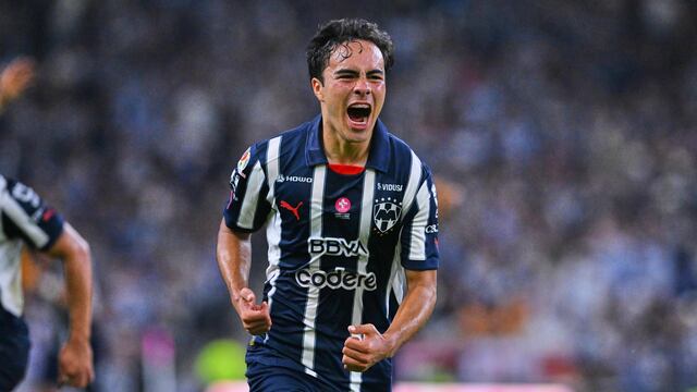 Iker Fimbres en el Clásico Regio.