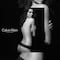 VIDEO: Kendall Jenner hace topless para CK