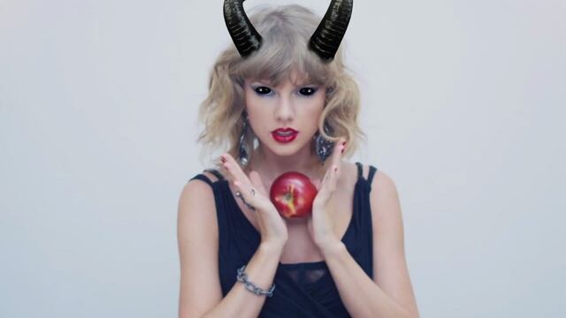 Sorprende parecido entre Taylor Swift y Zeena LaVey, sacerdotiza de la Iglesia de Satán