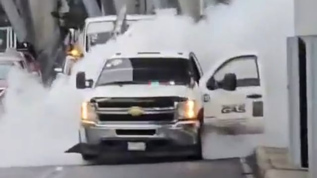 Fuga de pipa de gas en Tláhuac