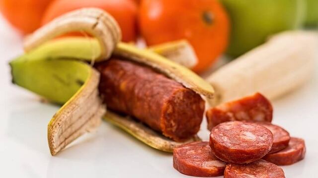 Su novia le quemó el pene.