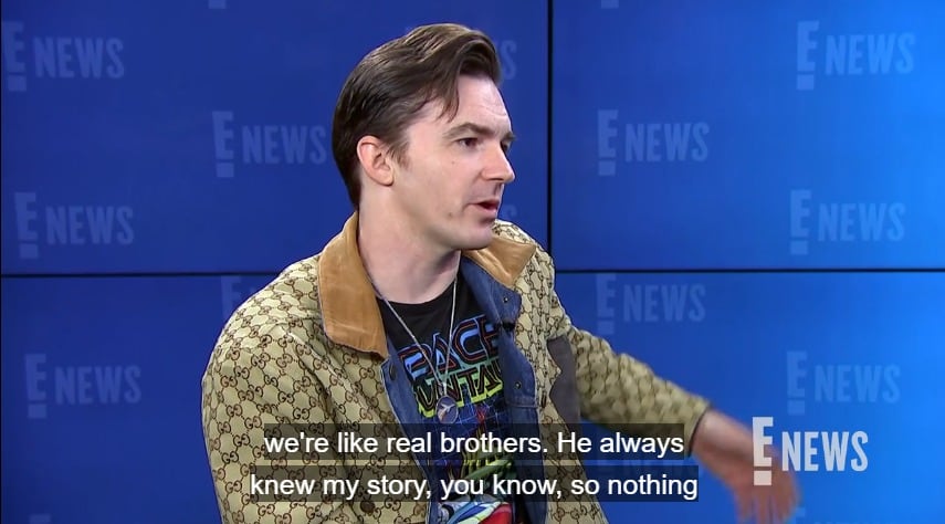 Drake Bell en entrevista con E! Agradece el apoyo de Josh Peck