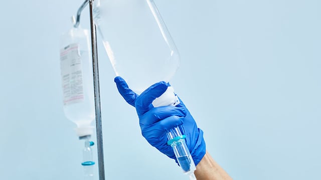 Muertes en Hermosillo por suero vitaminado: qué se sabe del fármaco