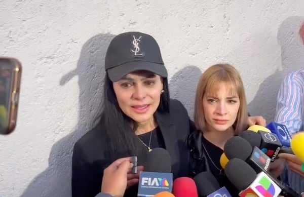 Una destrozada Maribel Guardia reaparece en público tras la muerte de su hijo